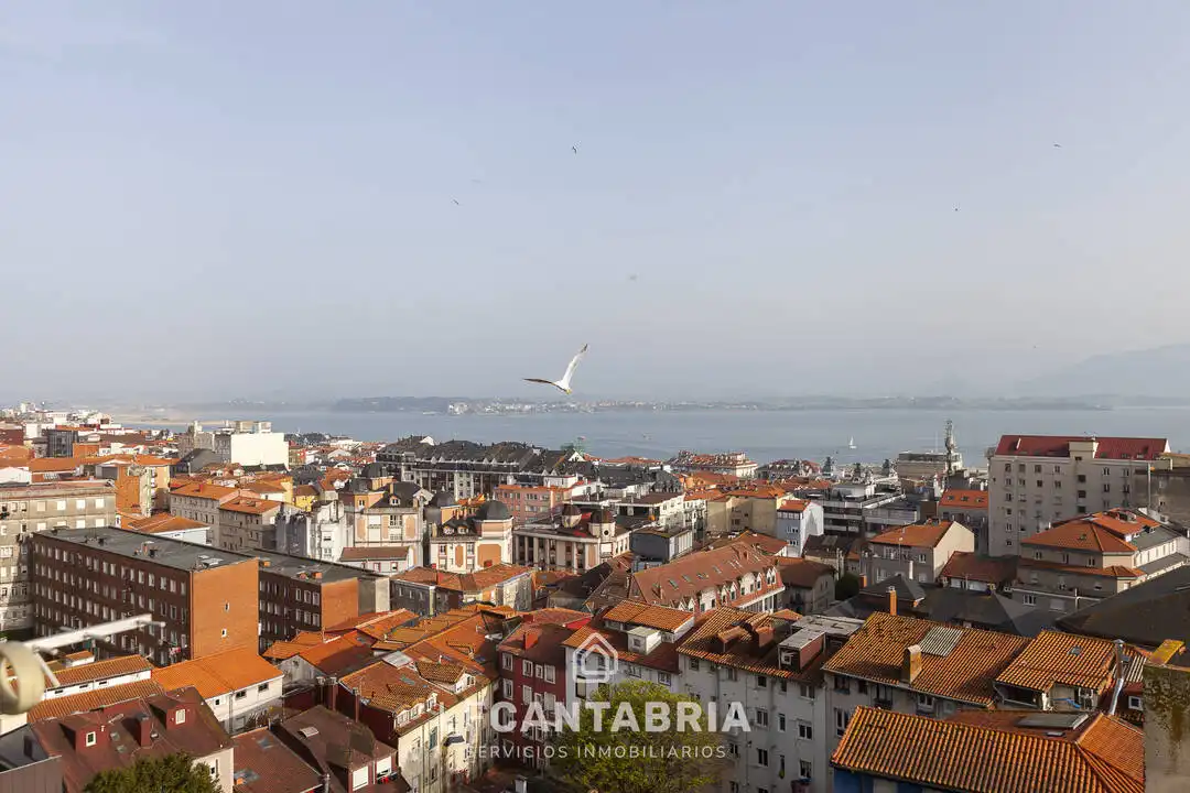 Vista exterior de Piso en venta en Santander con Calefacción
