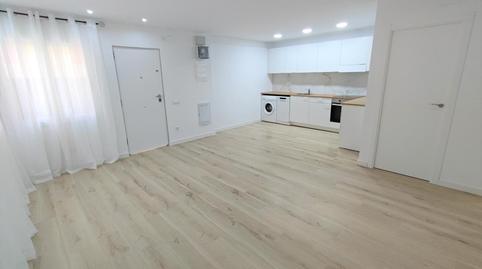 Foto 3 de Planta baixa de lloguer a Carrer D'eduard Toda, Horta, Barcelona