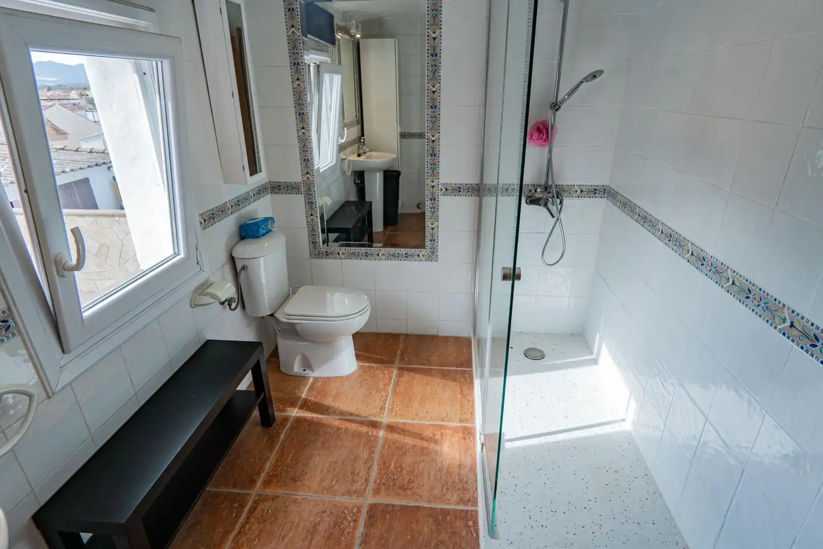 Bathroom of Houses for sale in Pizarra  with Terrace, Swimming Pool and Balcony