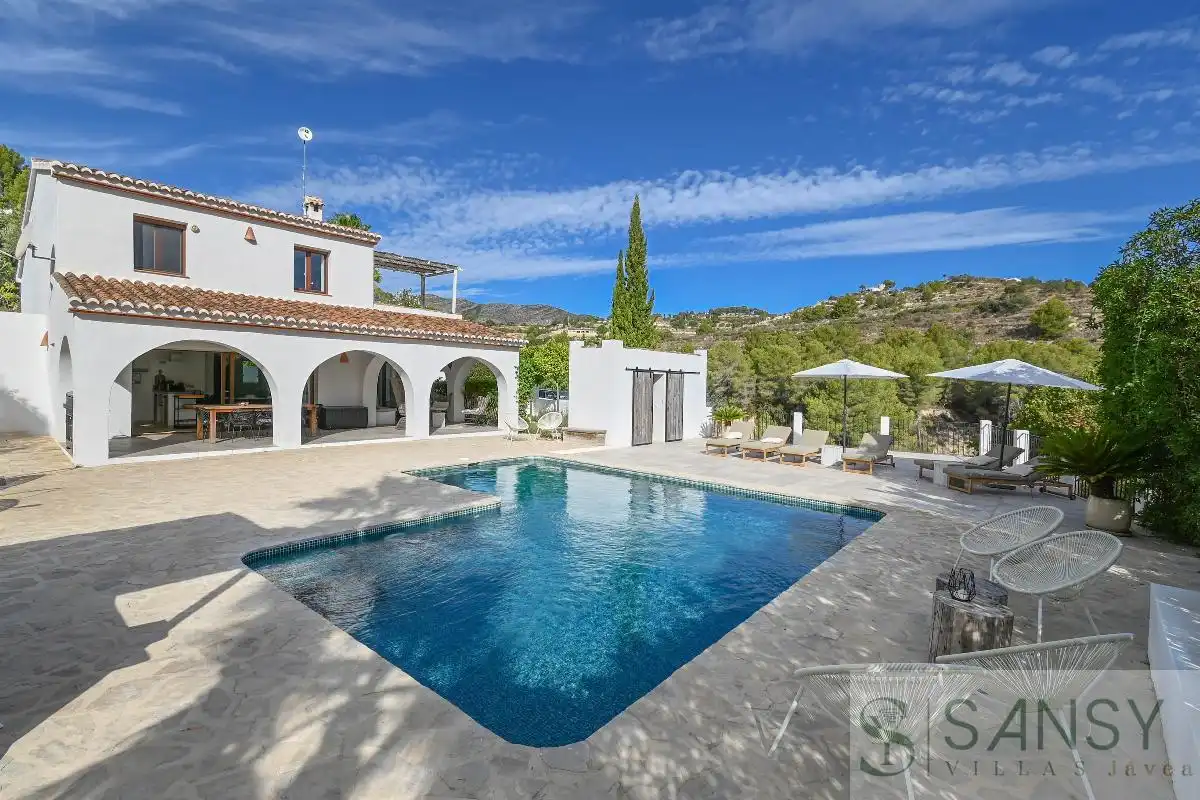 Villa avec piscine à vendre à Benissa pueblo