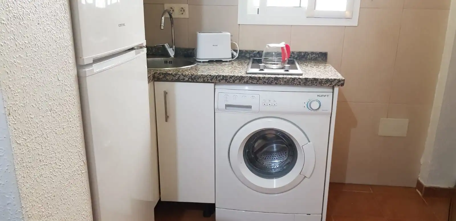 Cocina de Apartamento de alquiler en Málaga con Amueblado y Lavadora