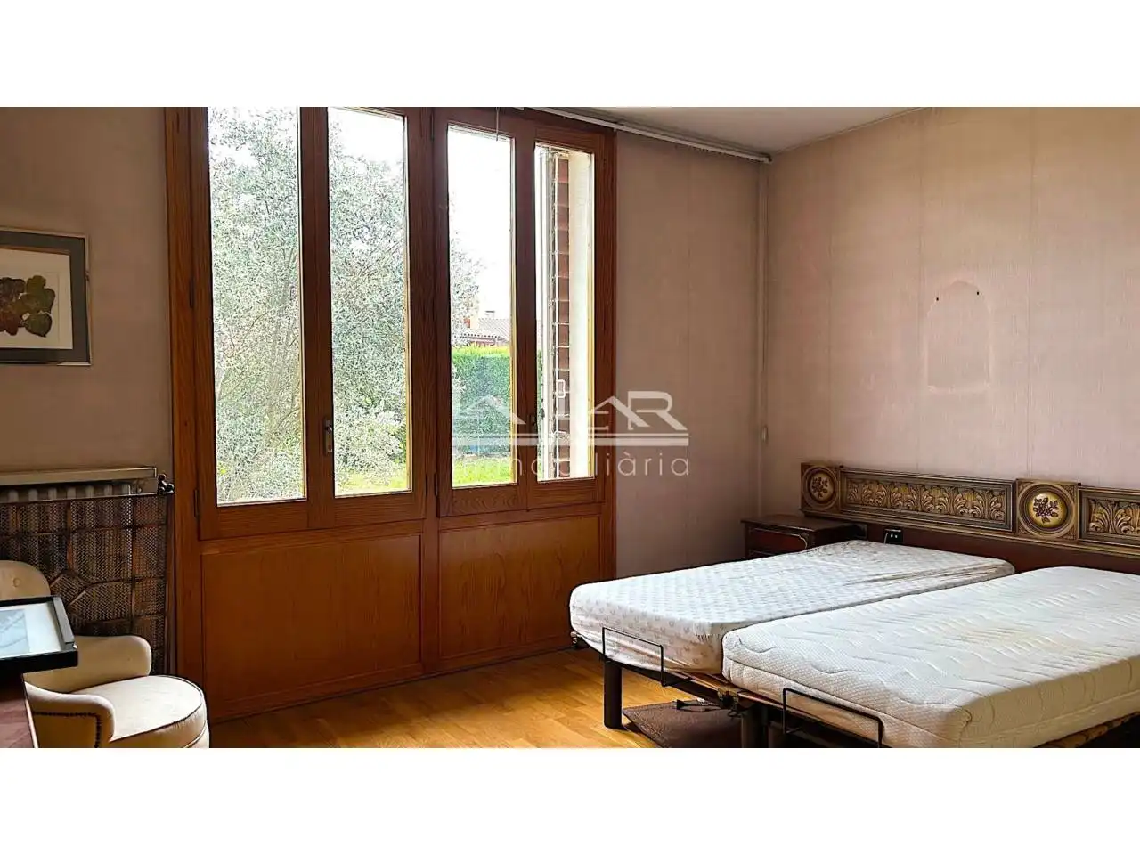 Dormitori de Casa o xalet en venda en Vic amb Calefacció, Jardí privat i Parquet