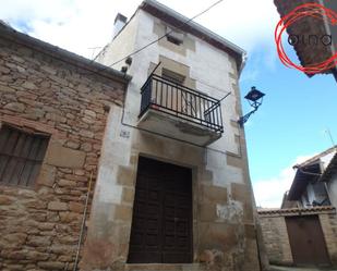 Exterior view of Country house for sale in Mañeru  with Terrace and Balcony