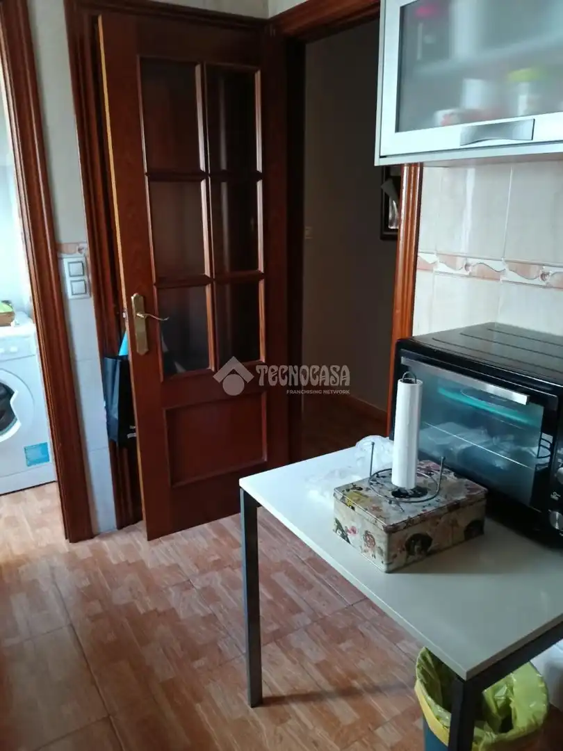 Kitchen of Flat for sale in Baeza  with Air Conditioner