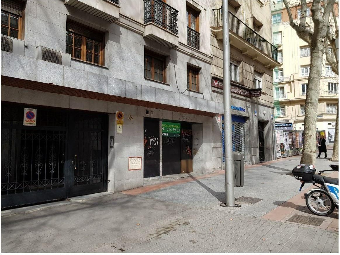 Exterior view of Premises to rent in  Madrid Capital  with Air Conditioner