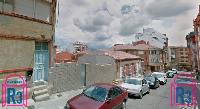 Terreno en Venta en Juan de Juni en Las Ventas