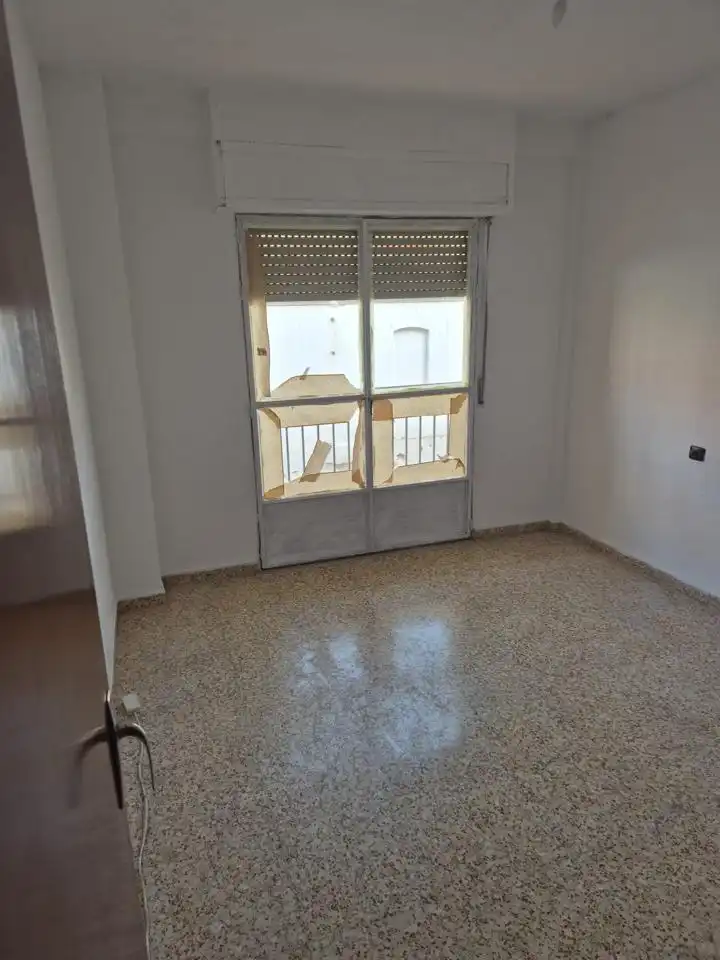 Wohnung zum Verkauf in Almansa mit Balkon