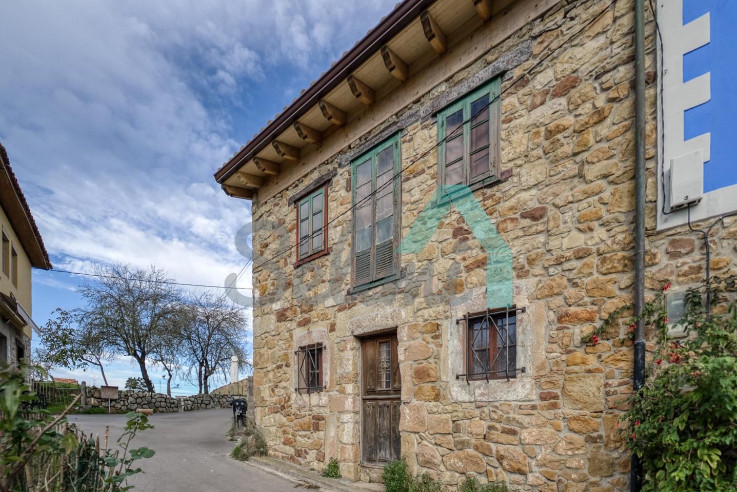 Exterior view of Single-family semi-detached for sale in Villaviciosa  with Private garden