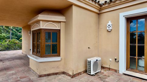 Foto 2 de Casa o chalet en venta en Carril de la Resinera, La Concha - Resina Golf, Estepona