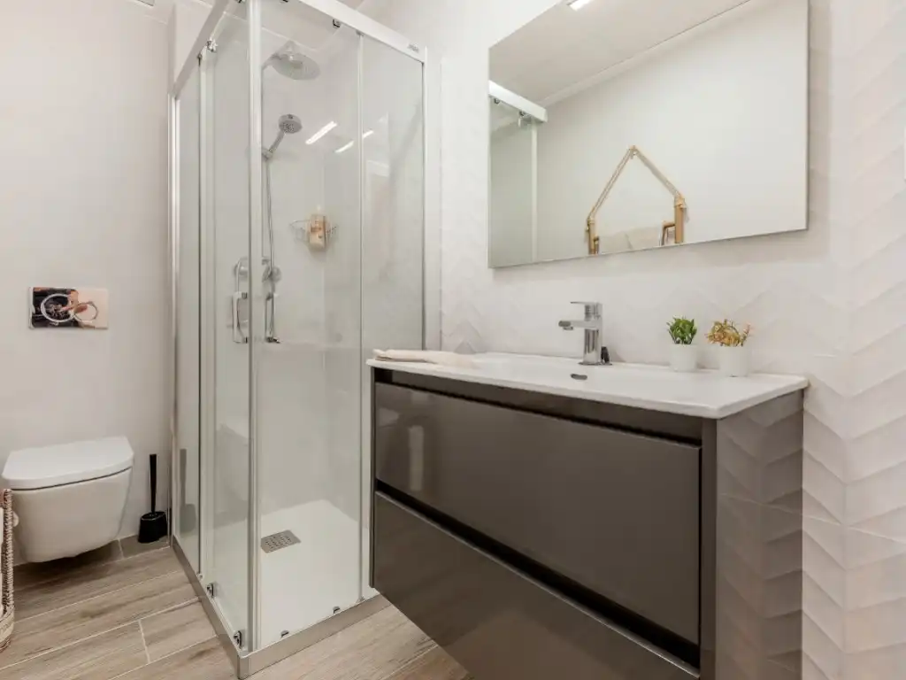 Bathroom of Ground floor for sale in El Campello  with Air Conditioner, Terrace and Community pool