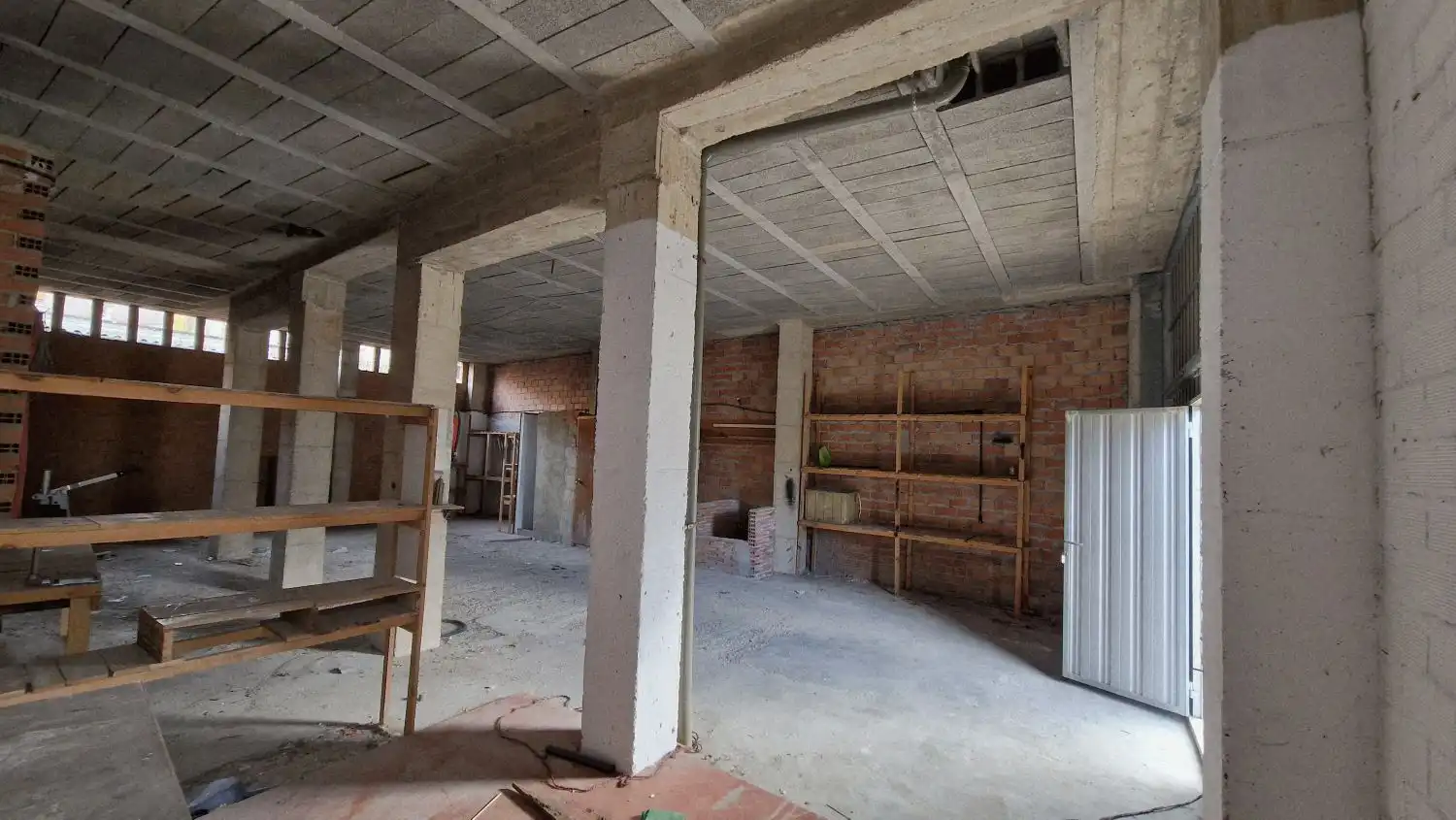 Commercial properties for sale in Torrelavega 