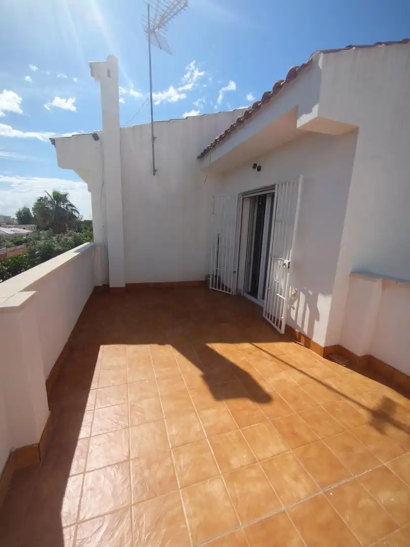Terraza de Casa o chalet en venta en San Vicente del Raspeig / Sant Vicent del Raspeig con Piscina comunitaria