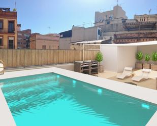 Swimming pool of Flat for sale in  Barcelona Capital  with Heating, Terrace and Community pool