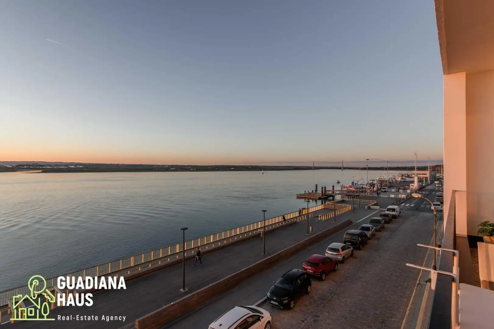 Apartament en venda a MUELLE DE PORTUGAL 50, imagen 3