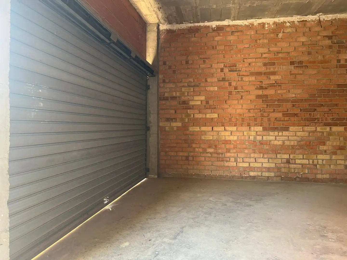 Parkplatz von Garage zur Miete in Santpedor