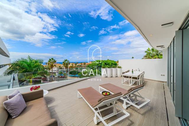 Piso en Venta en Roques del Salmor en Playa del Duque