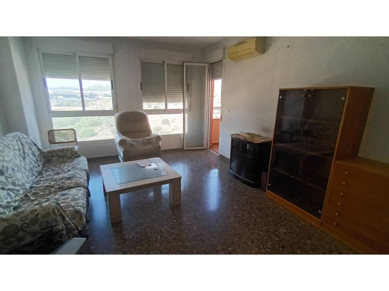 Sala de estar de Piso en venta en Castellón de la Plana / Castelló de la Plana con Aire acondicionado, Terraza y Trastero