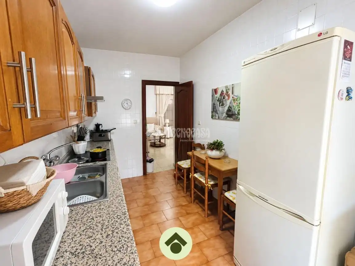 Kitchen of Houses for sale in Montoro, Córdoba