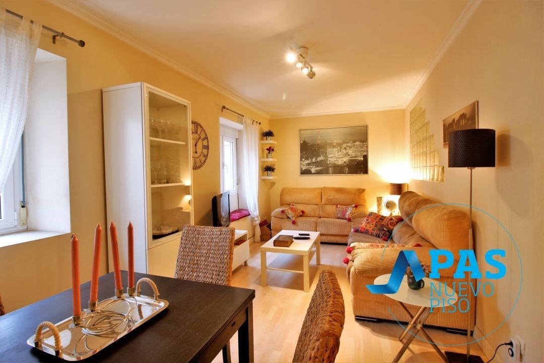 Sala d'estar de Pis en venda en Santander