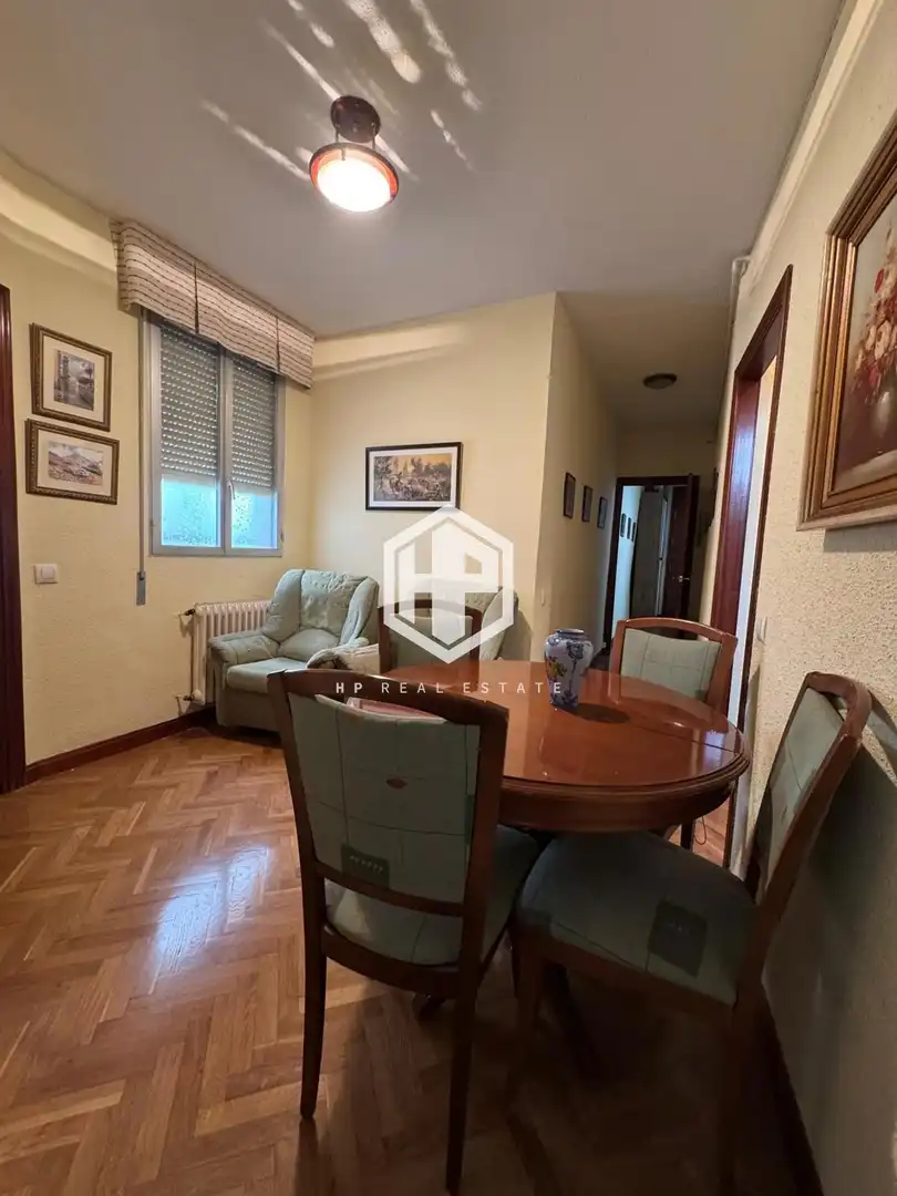 Wohnzimmer von Wohnung zum Verkauf in Madrid mit Heizung