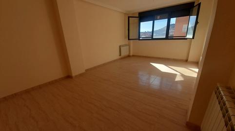 Foto 3 von Wohnung zum Verkauf in Calle Victoria Kent, PAU 2-600, Puertollano