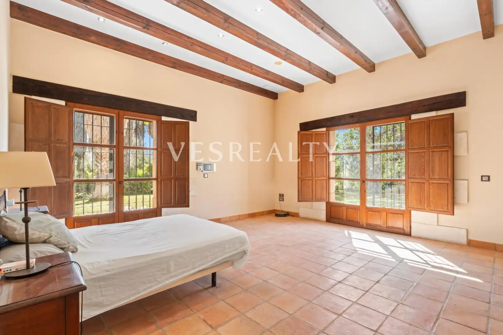 Vista exterior de Casa o xalet en venda en Elche / Elx amb Aire condicionat, Calefacció i Jardí privat