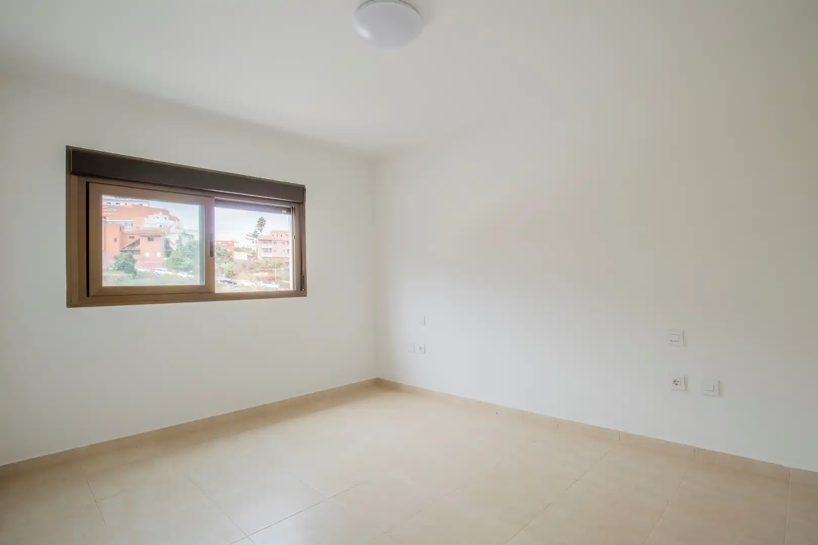 Flat to rent in SAPUR, imagen 5