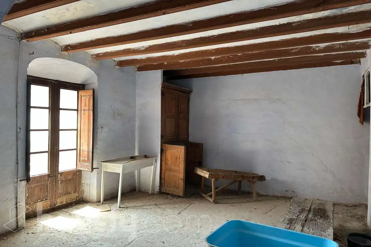 Casa amb jardí en venda a Carrer Sant Quinti .