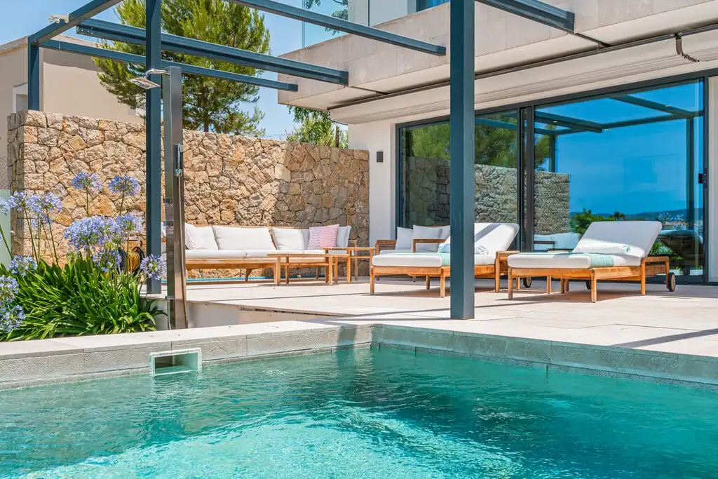 Terrace of Detached homes for sale in Calvià  with Air Conditioner, Private garden and Terrace