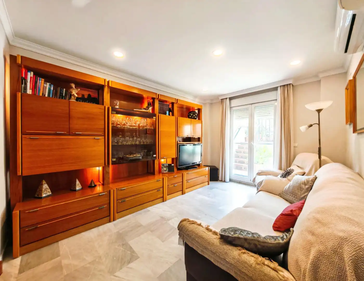Sala de estar de Casa adosada en venta en San Fernando con Aire acondicionado, Calefacción y Jardín privado