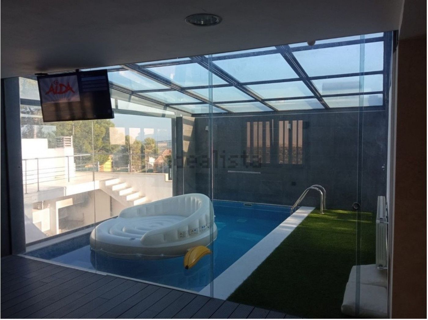 Swimming pool of House or chalet for sale in Torrent  with Air Conditioner, Heating and Private garden