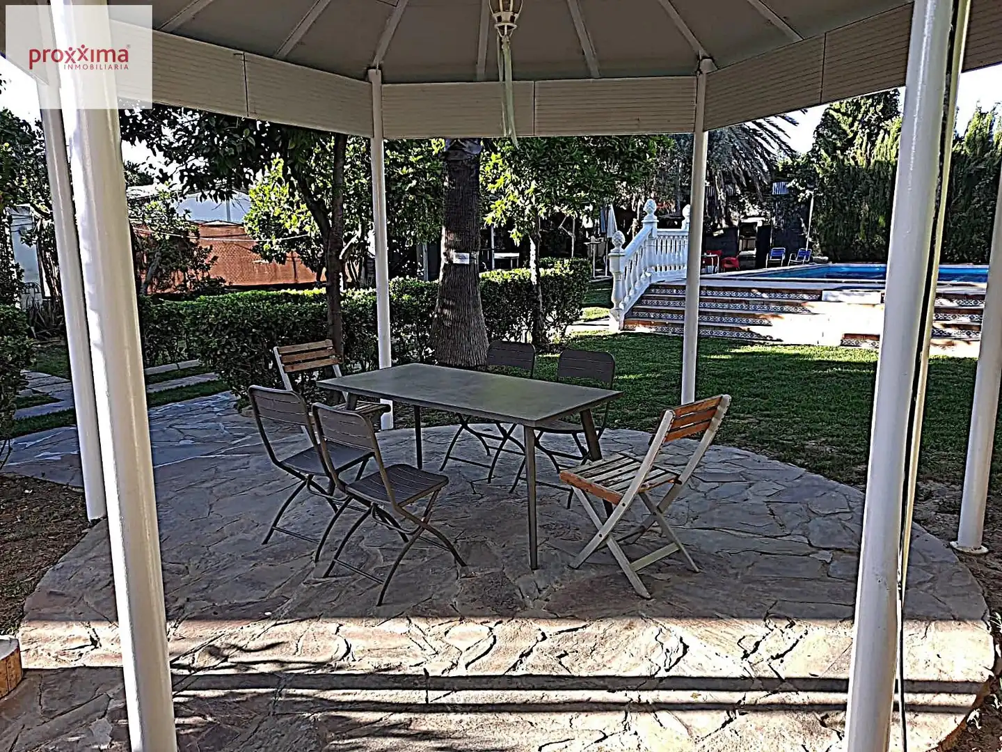 Terrassa de Casa o xalet en venda en Dos Hermanas amb Aire condicionat, Jardí privat i Terrassa