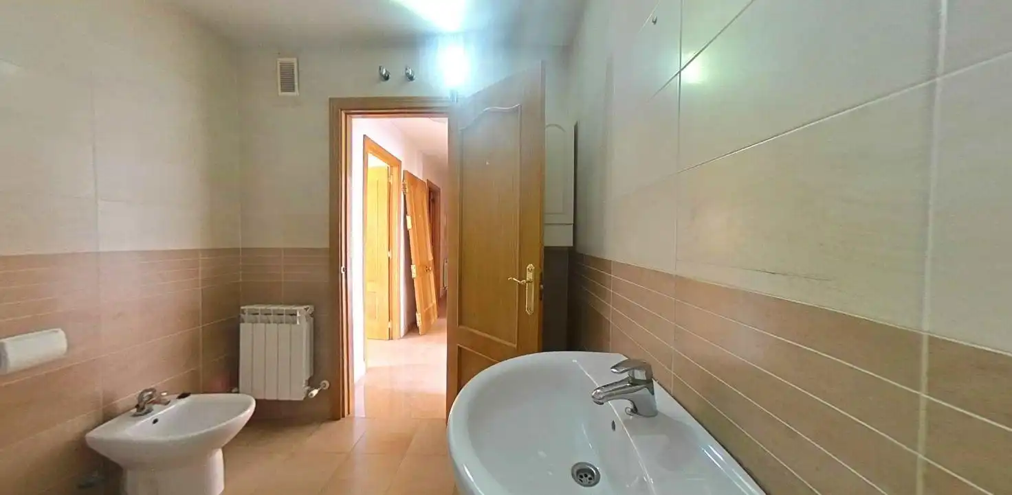 Flat with lift for sale in Travesía ANTONIA ROLDAN 5, imagen 7