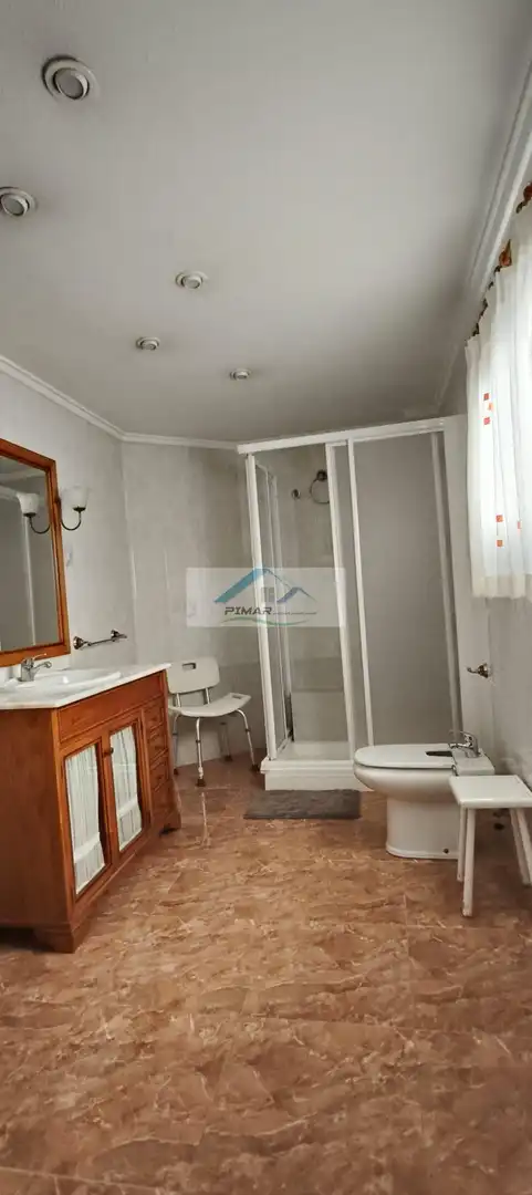 Bany de Pis en venda en Crevillent amb Aire condicionat i Balcó