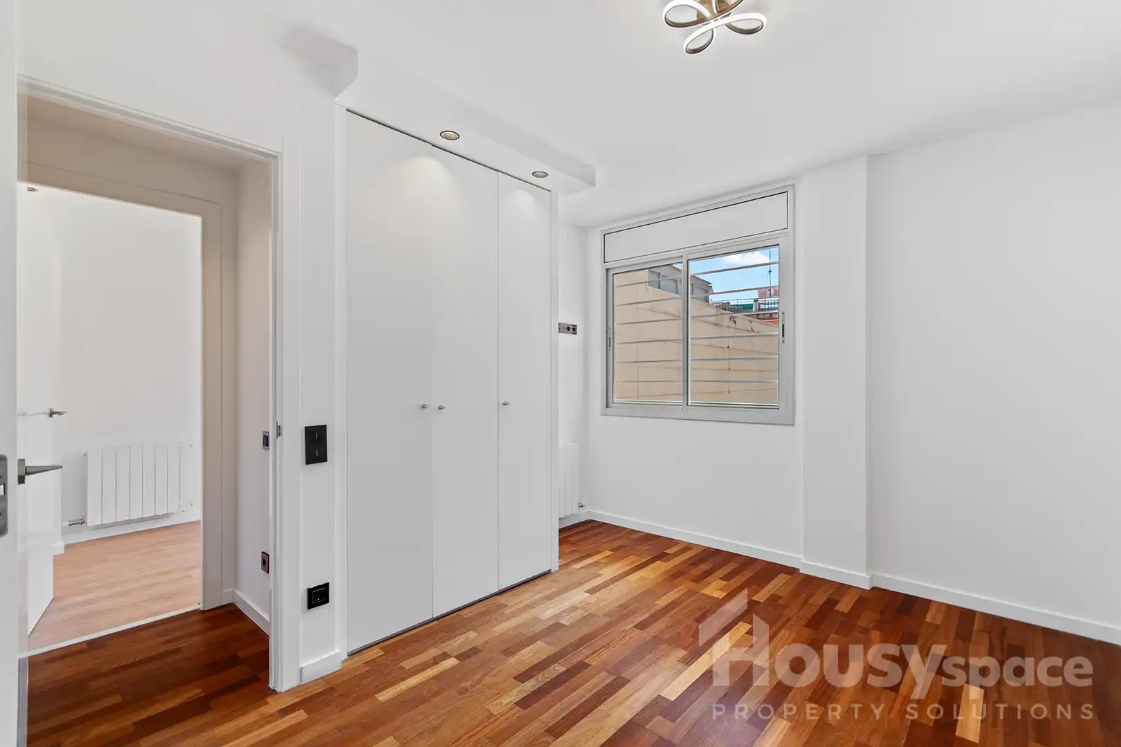 Bedroom of Duplexes for sale in Barcelona  with Air Conditioner, Heating and Private garden