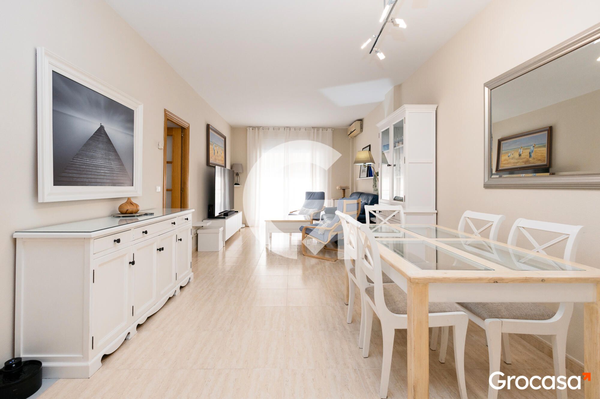 Flat for sale in L'Hospitalet de Llobregat  with Air Conditioner, Heating and Storage room