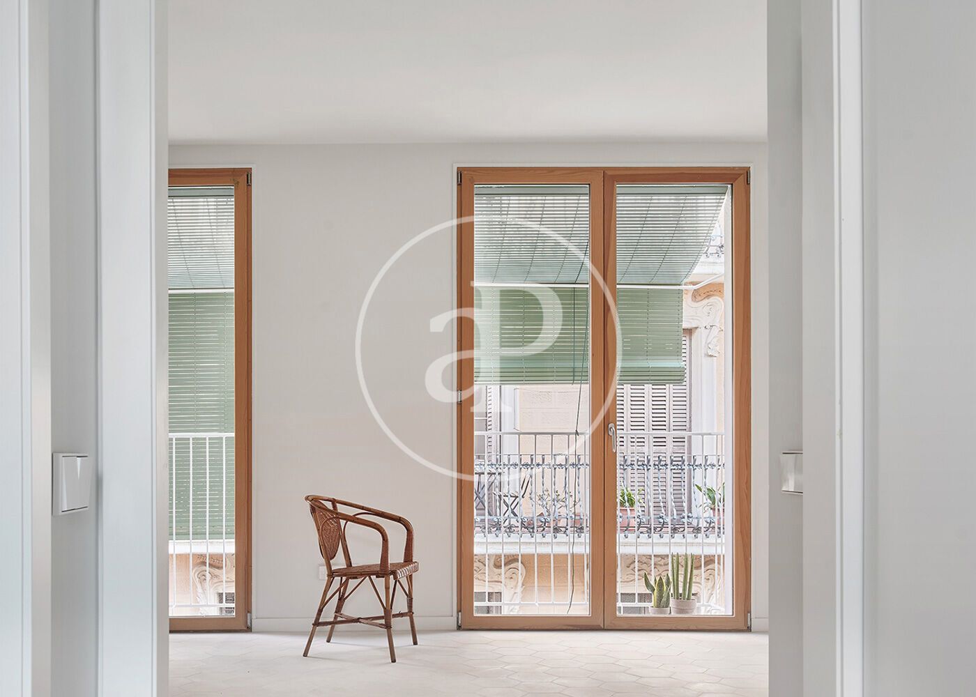 Exterior view of Flat to rent in  Barcelona Capital  with Air Conditioner, Heating and Terrace