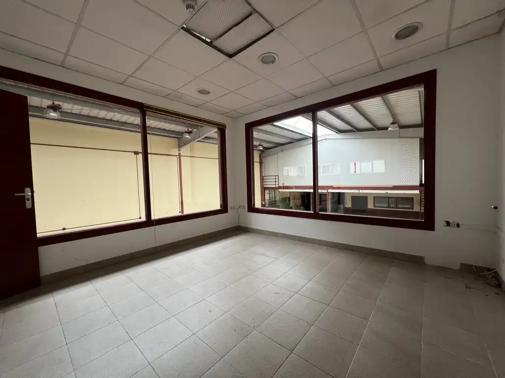 Industrial buildings for sale in Lugo  with Alarm
