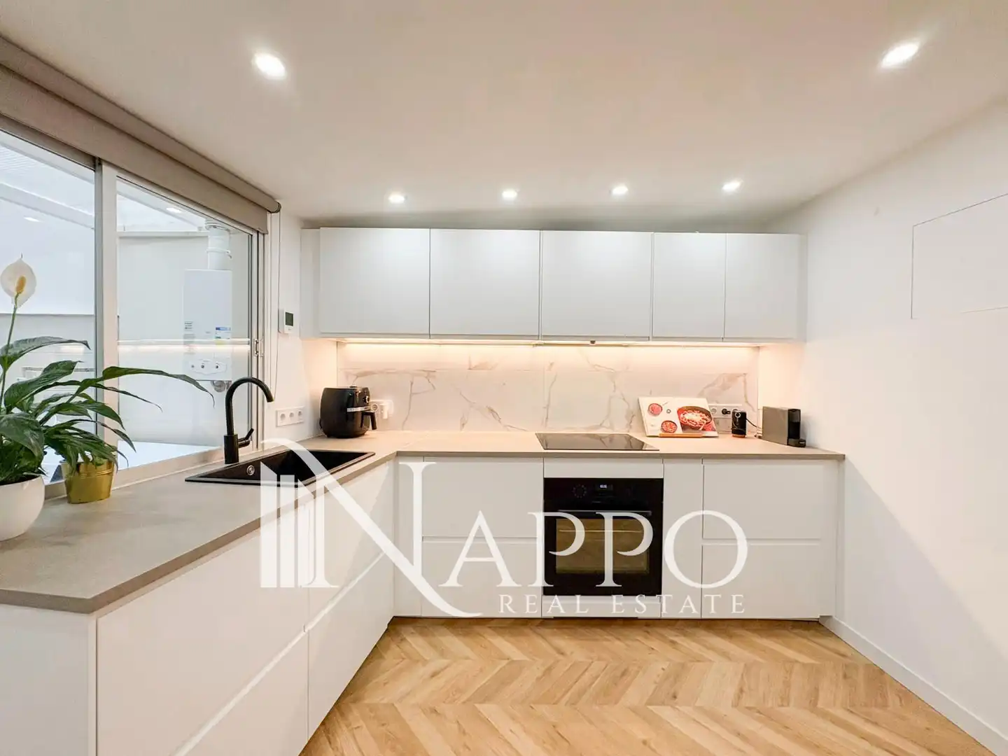 Kitchen of Flat for rent in  Palma de Mallorca  with Air Conditioner, Heating and Terrace