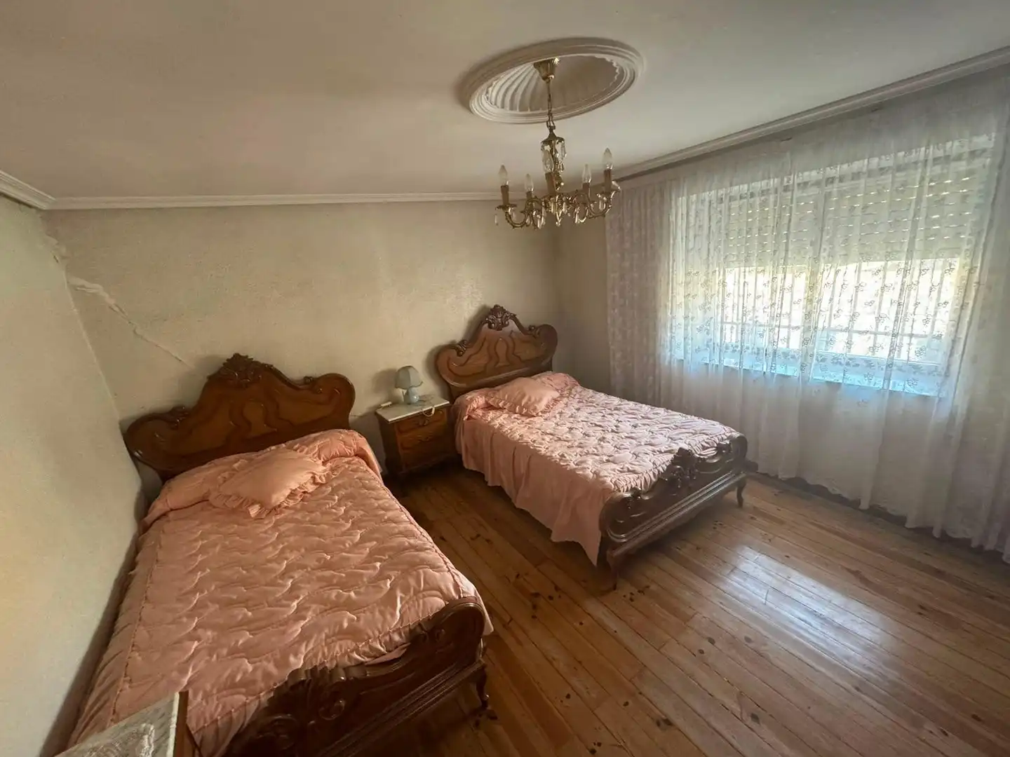 Habitación de Casa o chalet en venta en Mansilla de las Mulas con Calefacción, Jardín privado y Amueblado