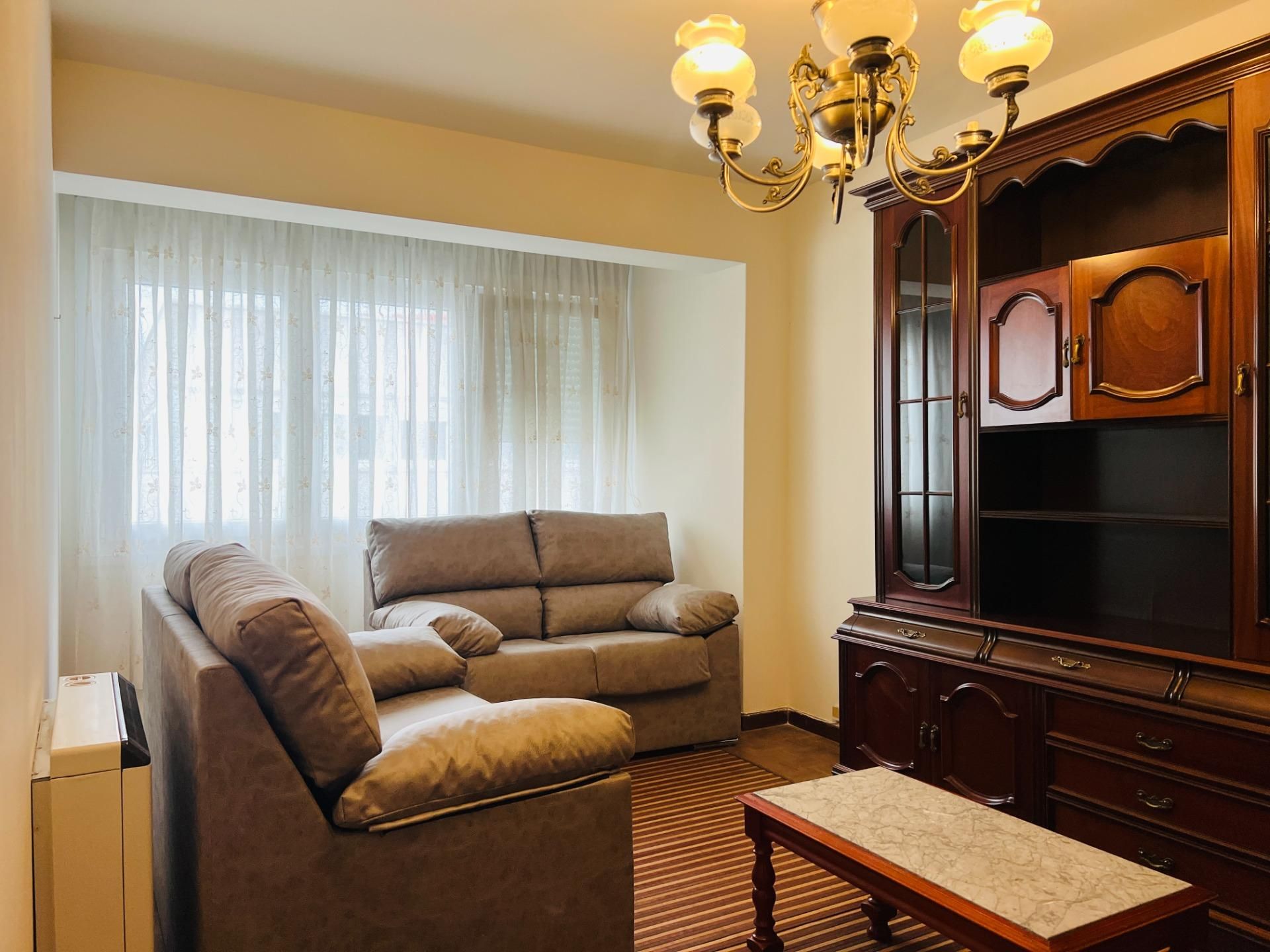 Living room of Flat to rent in Culleredo  with Heating and Storage room