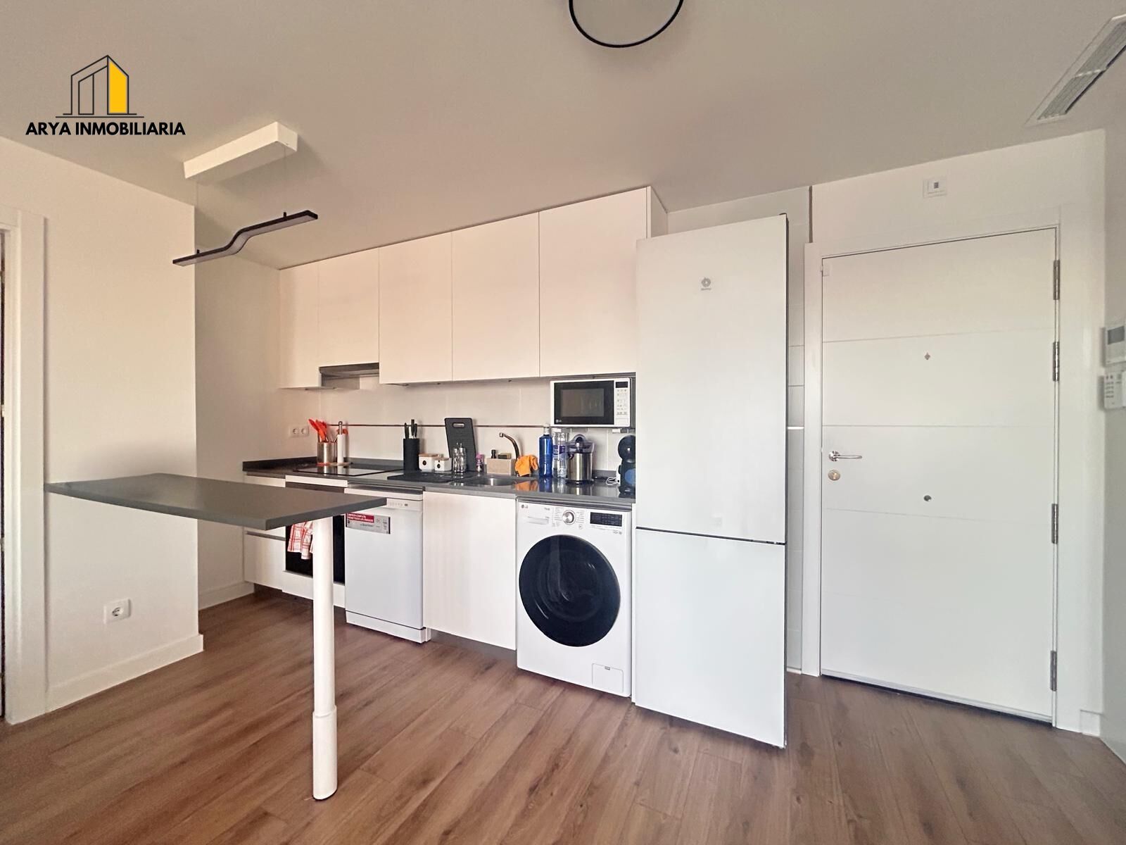 Cuina de Pis de lloguer en Torrejón de Ardoz amb Aire condicionat, Moblat i Balcó