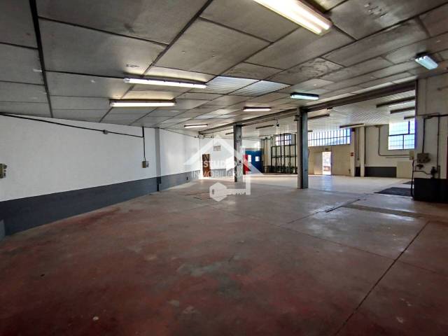 Nave industrial en Venta en Carretera Recajo en Viana