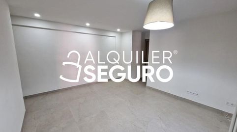 Foto 3 de Piso de alquiler en Huesca, Suroeste - Zona Hospital, Móstoles