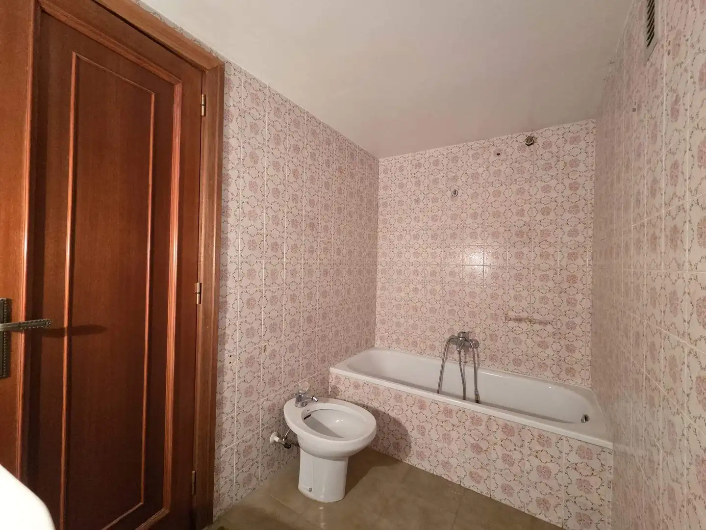Baño de Piso en venta en Gandia con Trastero y Balcón