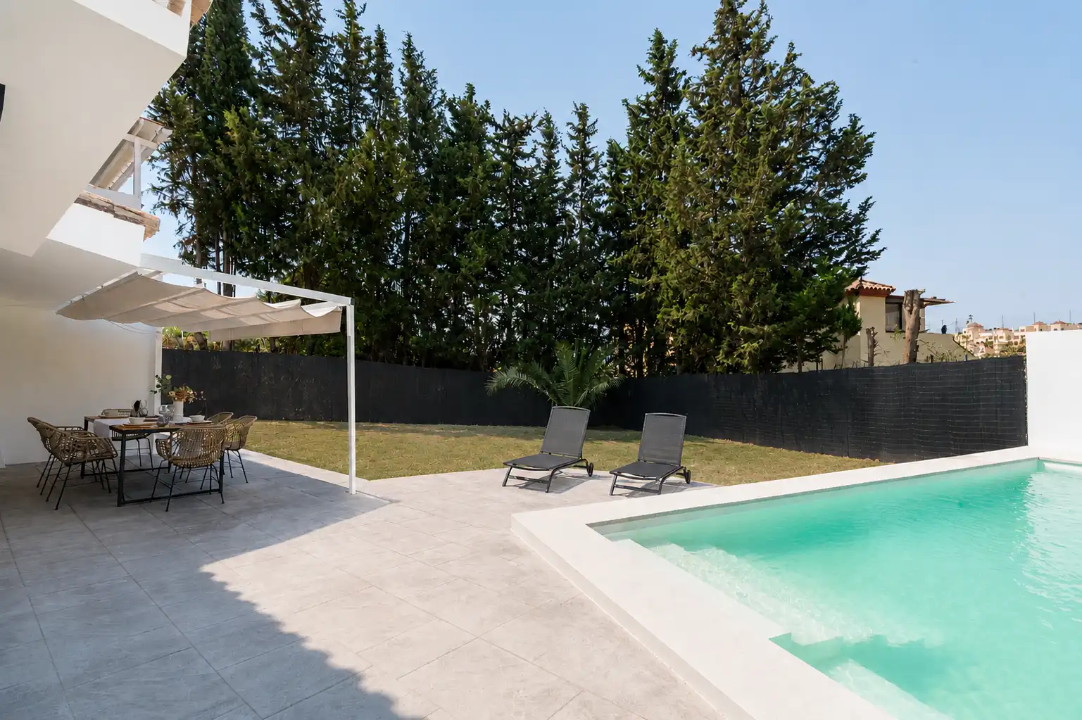 Piscina de Casa o xalet en venda en Estepona amb Jardí privat i Piscina