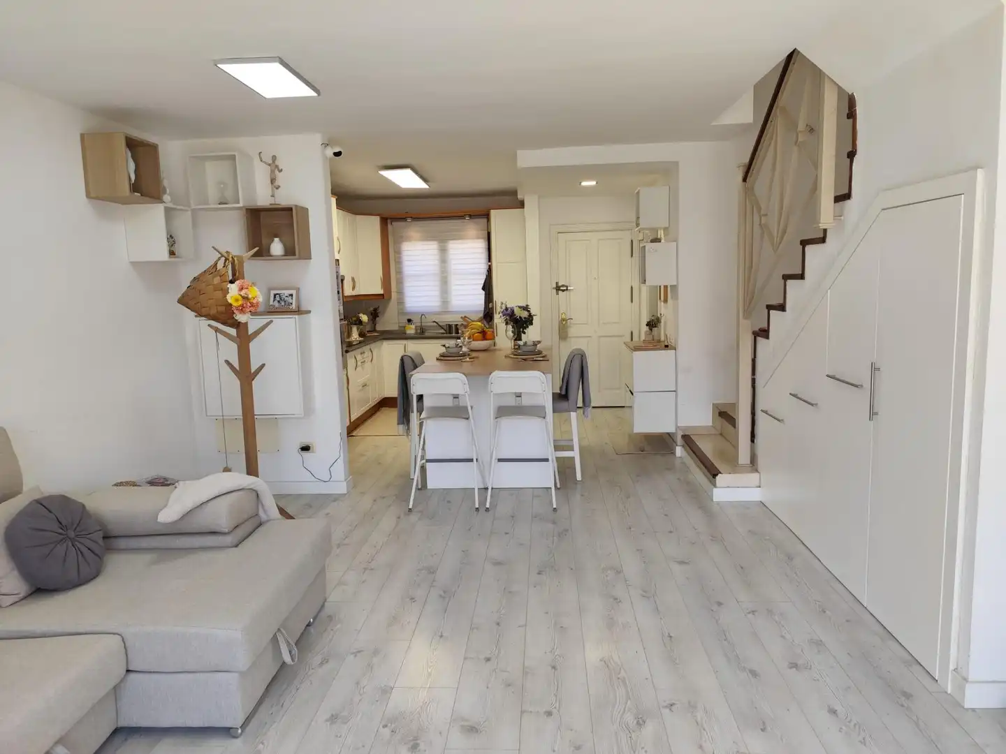 Esszimmer von Einfamilien-Reihenhaus zum Verkauf in Candelaria mit Terrasse, Abstellraum und Möbliert