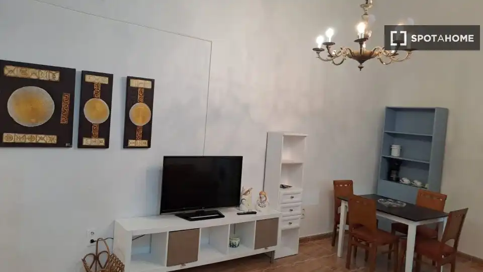 Room in Alameda - Mentidero - Teatro Falla