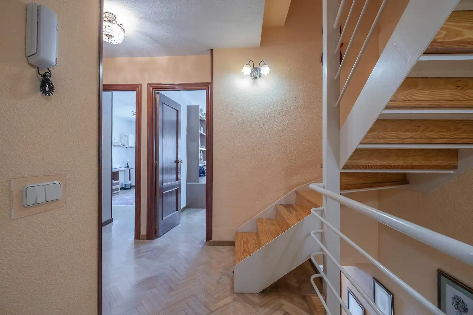 Casa adosada en venta en Tres Cantos con Calefacción, Jardín privado y Parquet
