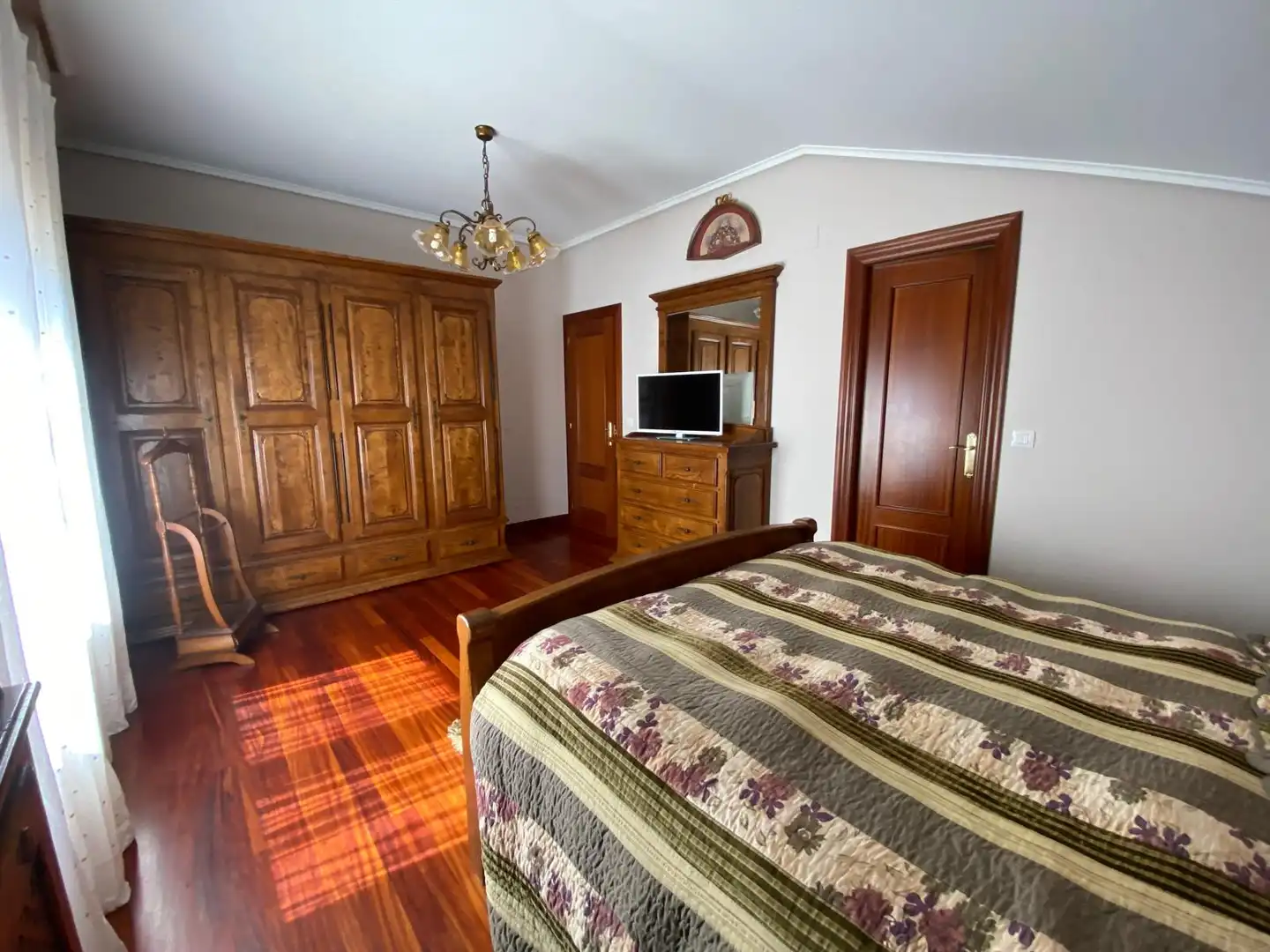 Habitación de Casa o chalet en venta en Castro-Urdiales con Calefacción, Jardín privado y Terraza